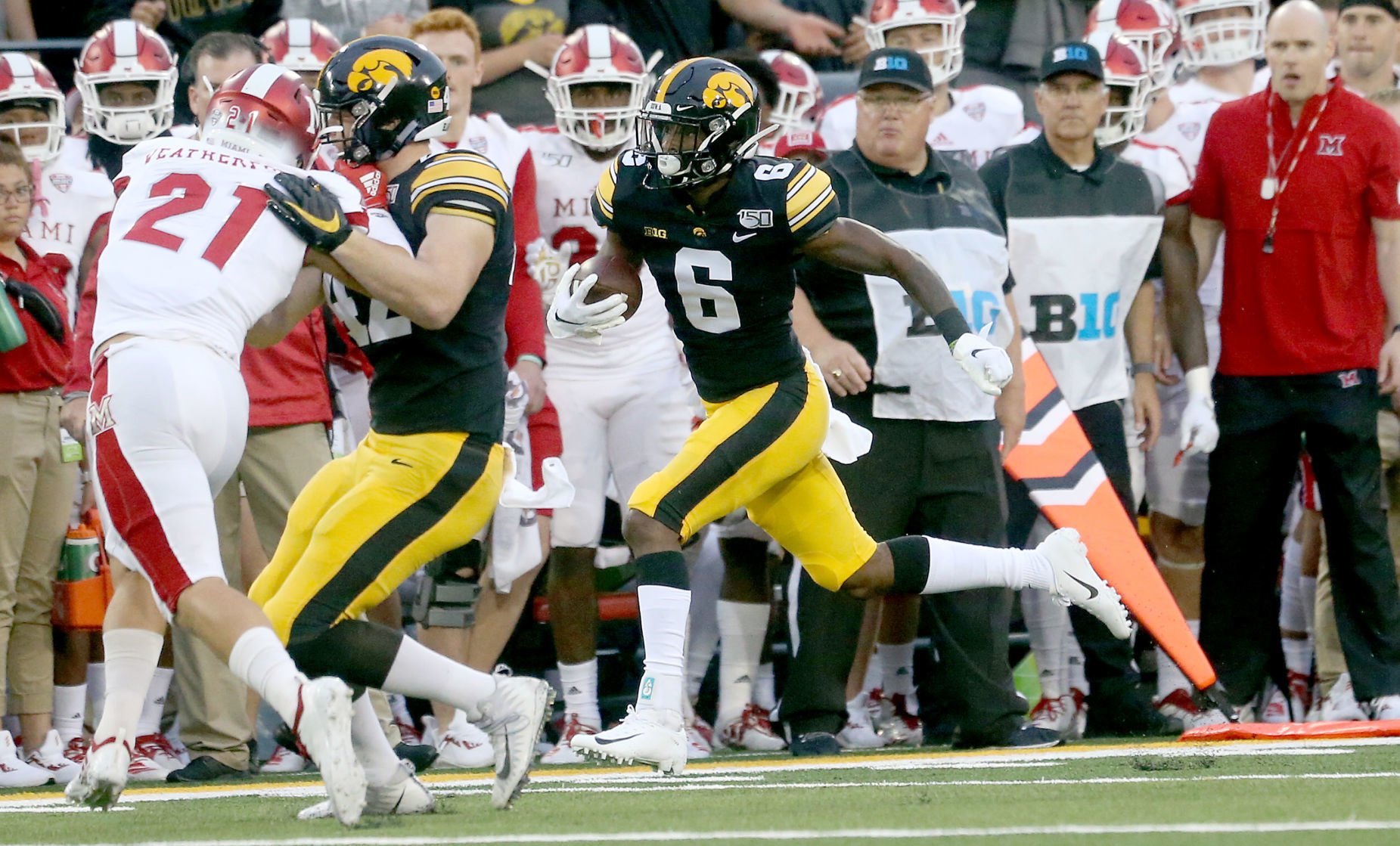 083119-qct-spt-iowa-miami-foot-004